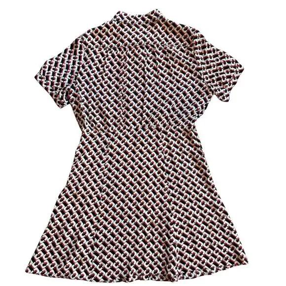 100% Silk Diane Von Furstenberg ￼ Geometric Dress - Excellent Preloved - Picture 4 of 6